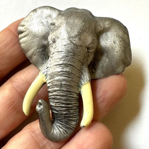 Vintage AJC elephant brooch - Picture 1 of 7